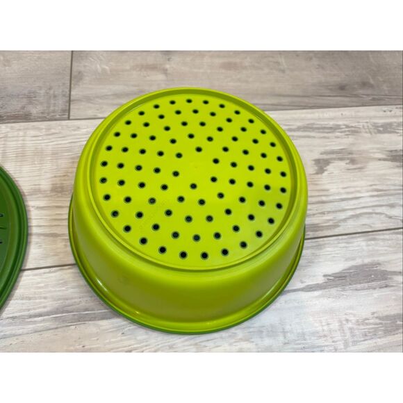 Tupperware Smart Steamer Microwave Green 4 Piece Cooker Set - Picture 13 of 13